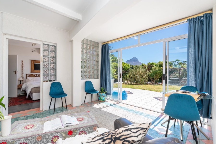 6 Bedroom Property for Sale in Vredehoek Western Cape
